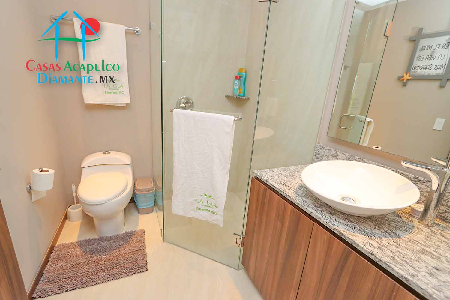 La Isla Emerald C10 - Baño completo 1